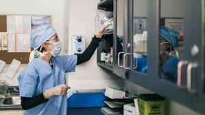 Bipartisan group of lawmakers aim to increase migrant physician jobs Bipartisan group of lawmakers aim to increase migrant physician jobs