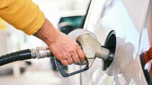 Iran conflict, refinery disruption play roles as Illinois gas price passes $4.50
