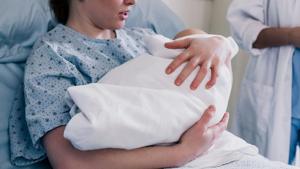 Group works to promote ‘pro-life safety net’ to care for abortion-vulnerable moms