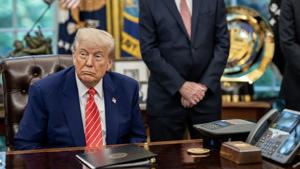Trump administration prepares for mass layoffs if government shuts down Trump administration prepares for mass layoffs if government shuts down
