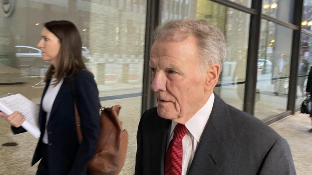 Illinois quick hits: Trump deploys Illinois Nartional Guard; Madigan to report to prison