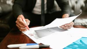 Illinois quick hits: Business optimism index declines; Medicare open enrollment help offered Illinois quick hits: Business optimism index declines; Medicare open enrollment help offered