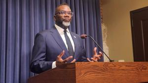 Retail advocate: 'Empty storefronts' will result from Chicago mayor’s budget Retail advocate: 'Empty storefronts' will result from Chicago mayor’s budget