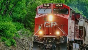 Union Pacific–Norfolk Southern merger draws more support as critics push back