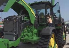 Director: Nation’s largest outdoor ag show brings economic impact to central IL Director: Nation’s largest outdoor ag show brings economic impact to central IL