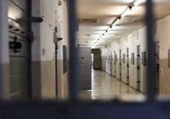 Illinois prisons to publish annual data on contraband, safety and overdoses Illinois prisons to publish annual data on contraband, safety and overdoses