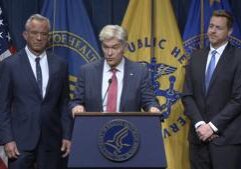 Trump administration pushes to remove noncitizen Medicaid enrollees Trump administration pushes to remove noncitizen Medicaid enrollees