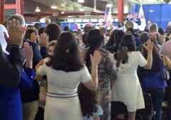 WATCH: Nearly 400 people become U.S. citizens at Illinois State Fair WATCH: Nearly 400 people become U.S. citizens at Illinois State Fair